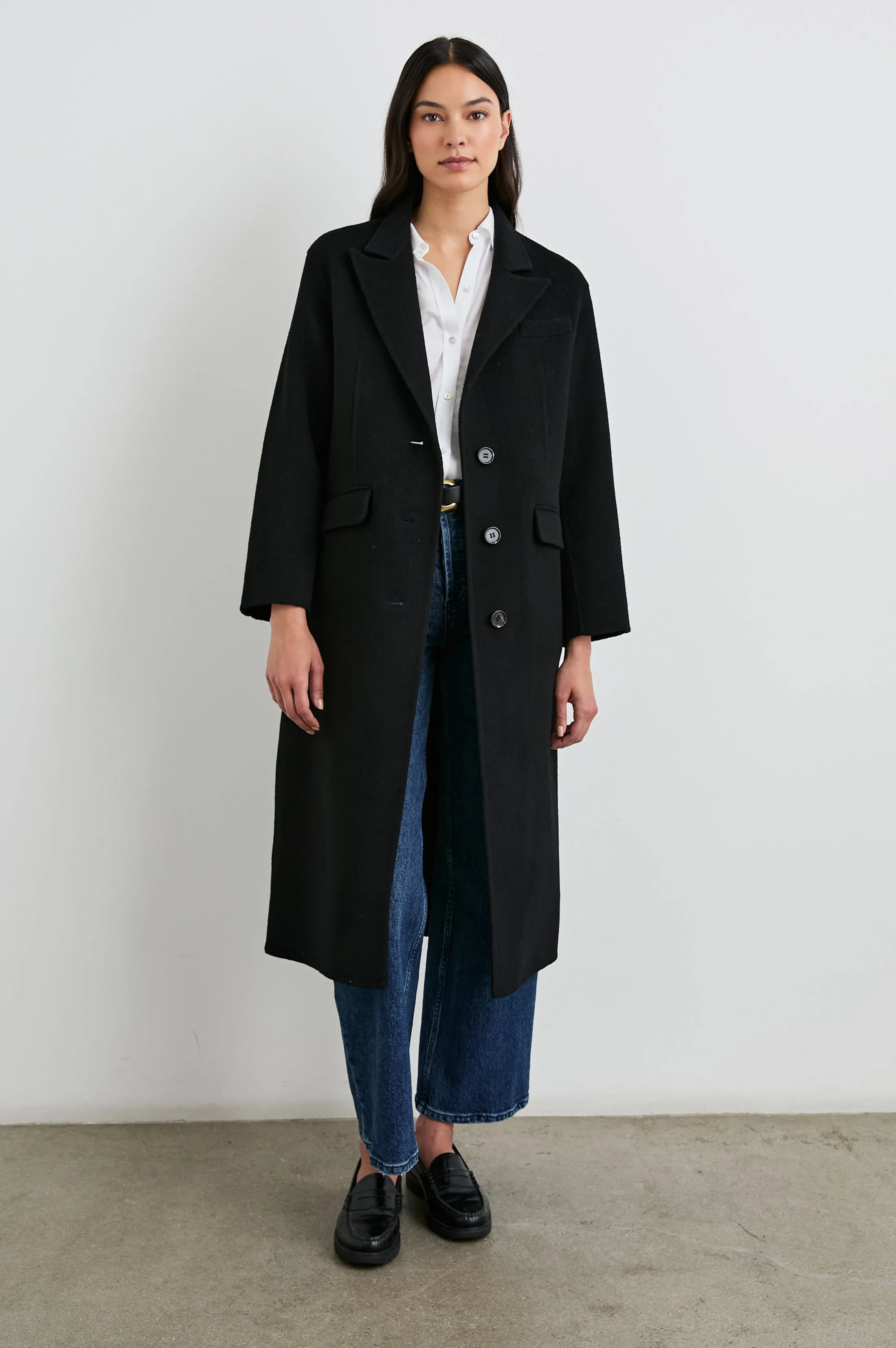 GALLERY COAT - BLACK