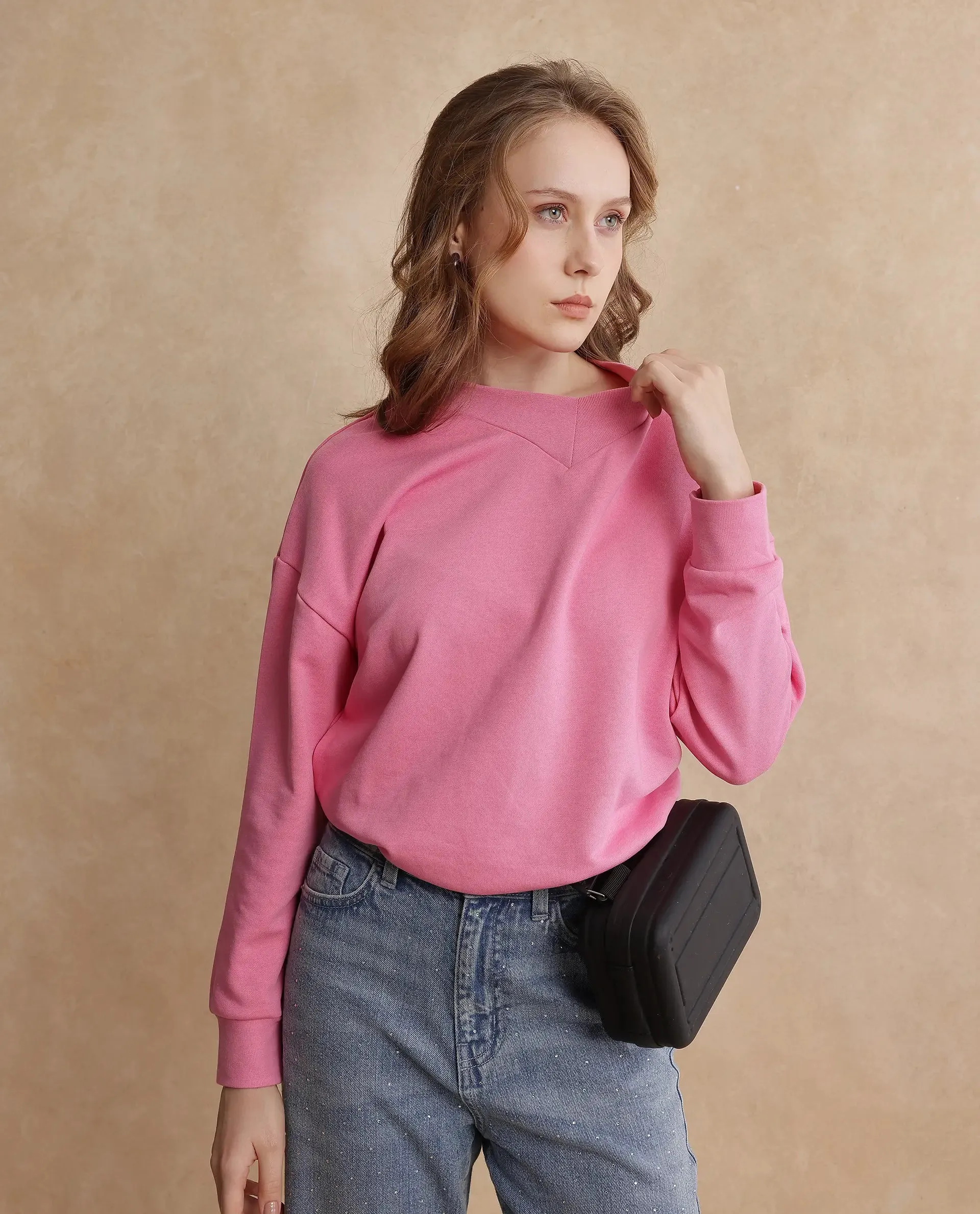 Rareism Women Vitoo Pink Cotton Blend Fabric Full Sleeve Round Neck Relaxed Fit Plain Sweatshirt