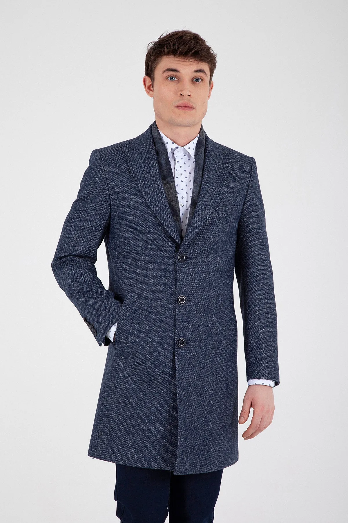 Slim Fit Notch Lapel Rotterdam Wool Navy Overcoat, Dark Navy D.